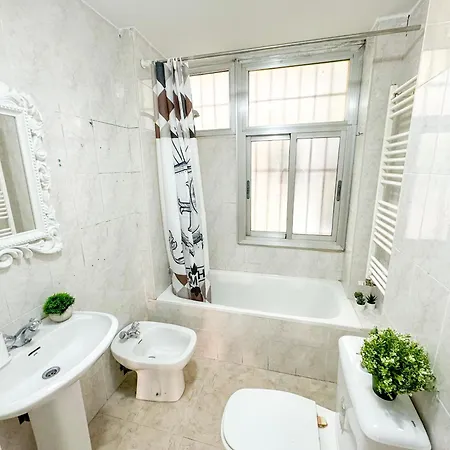 Madrina Del Pilar - Turistea * Zaragoza