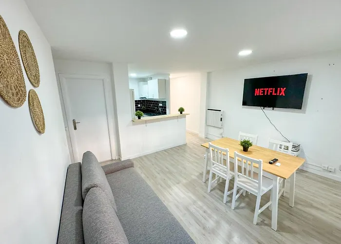 Madrina Del Pilar - Turistea Lägenhet *